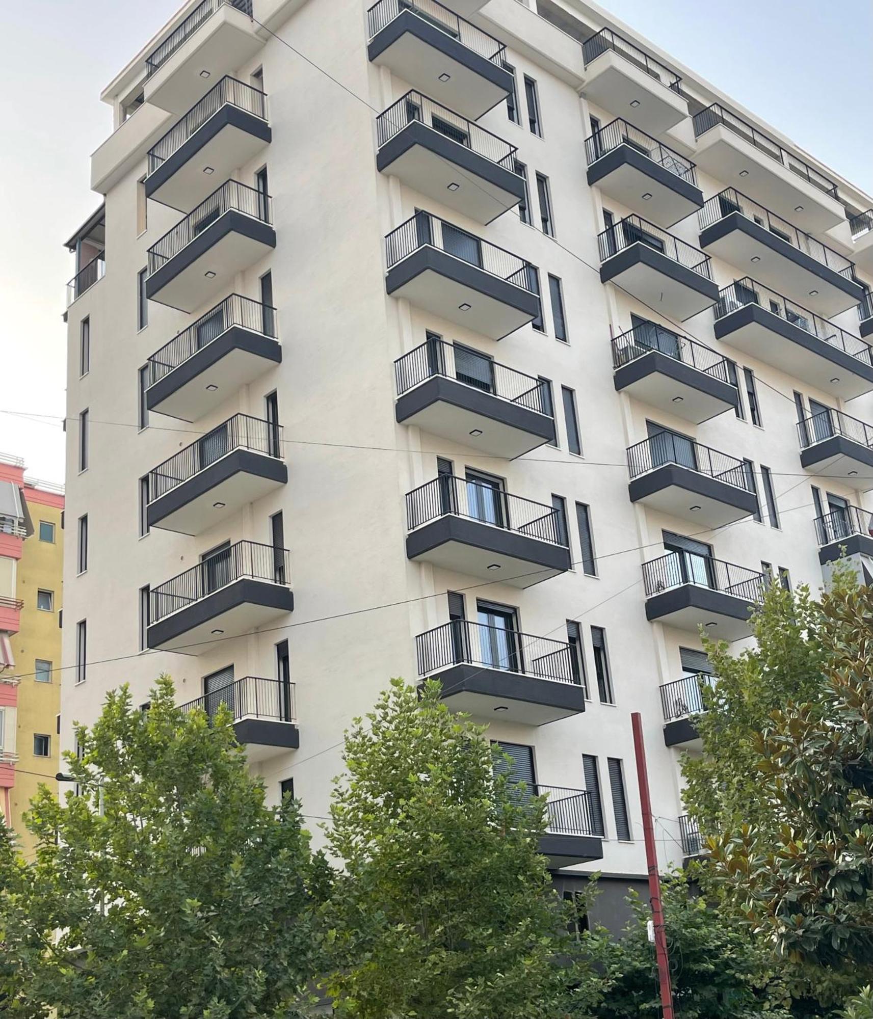 Modern Apartment In Central Vlorë Esterno foto